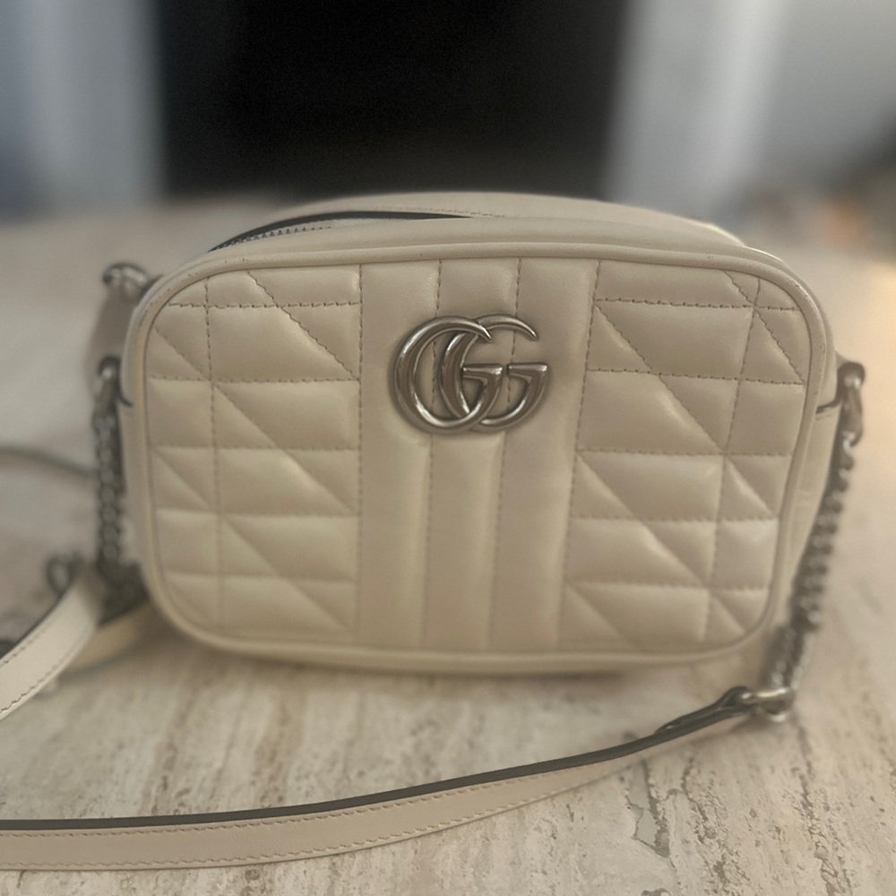 Gucci GG Marmont Mini Bianca Cream Quilted Crossbody Bag